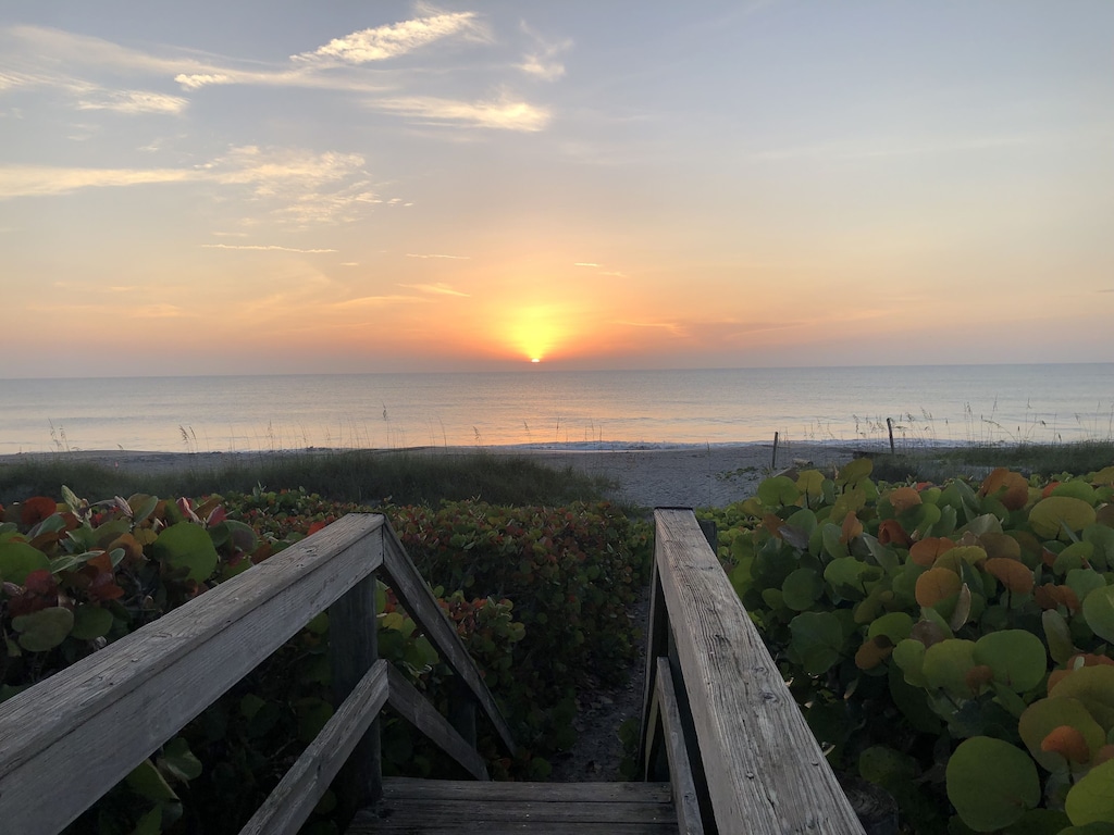 Beautiful beach sunrise 3 minute walk away.