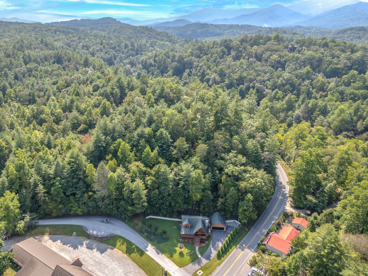 Drone view of house and where it's located.