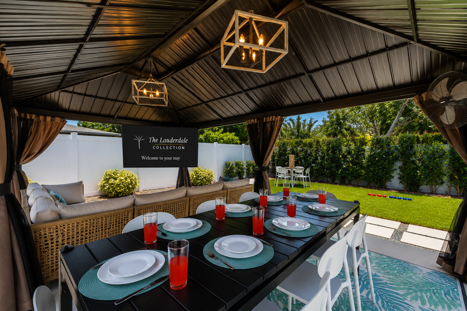 Covered Outdoor Dining & Entertainment Space 🍹