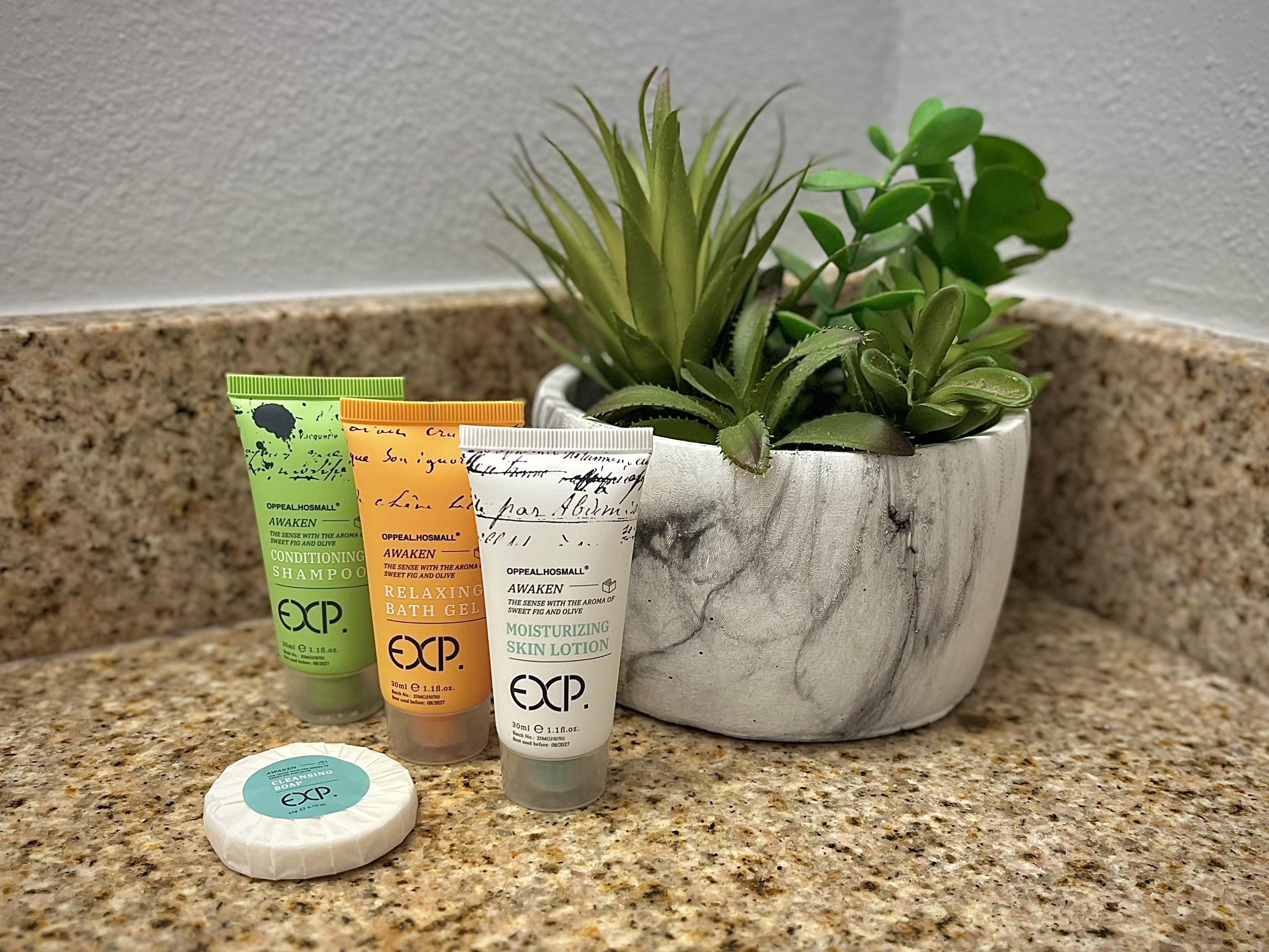 Pamper yourself in our modern bathroom!