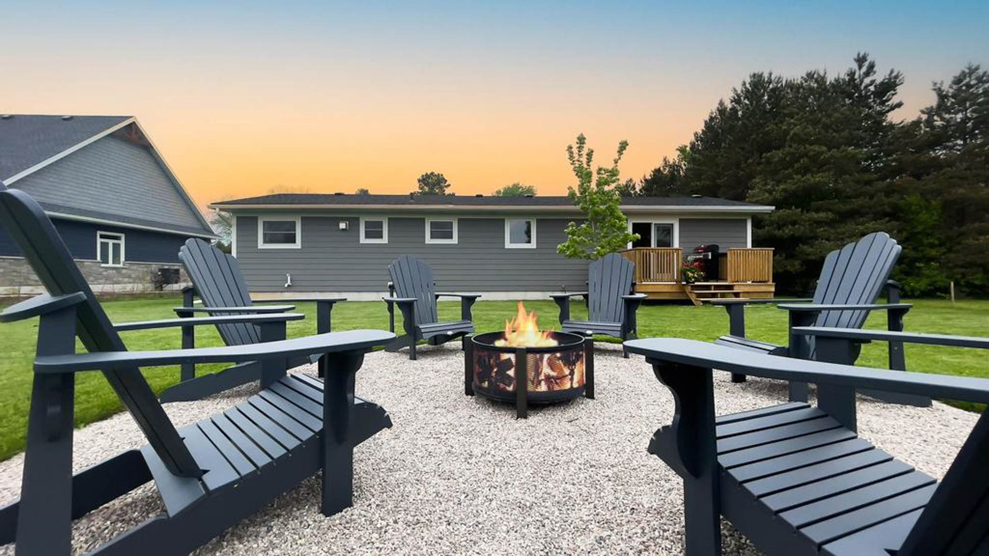 Charming Cottage With Grassy Lawn And Cozy Ambiance - Inviting Retreat - Bayfield