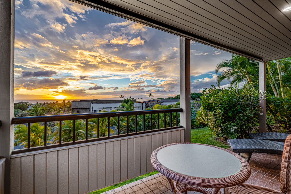 Private Lanai with stunning sunsets