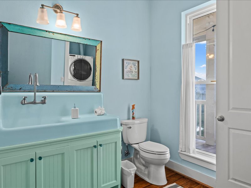315637358fc5402d9e25c6e346ebbac3 | Beachhouse | Texas | TX | Vacation Homes | Galveston | Crystal Beach | Kokomo | Breezy Days | Beachfront Elegance | Sunrise Serenity | Southern Sands Property Management, LLC
