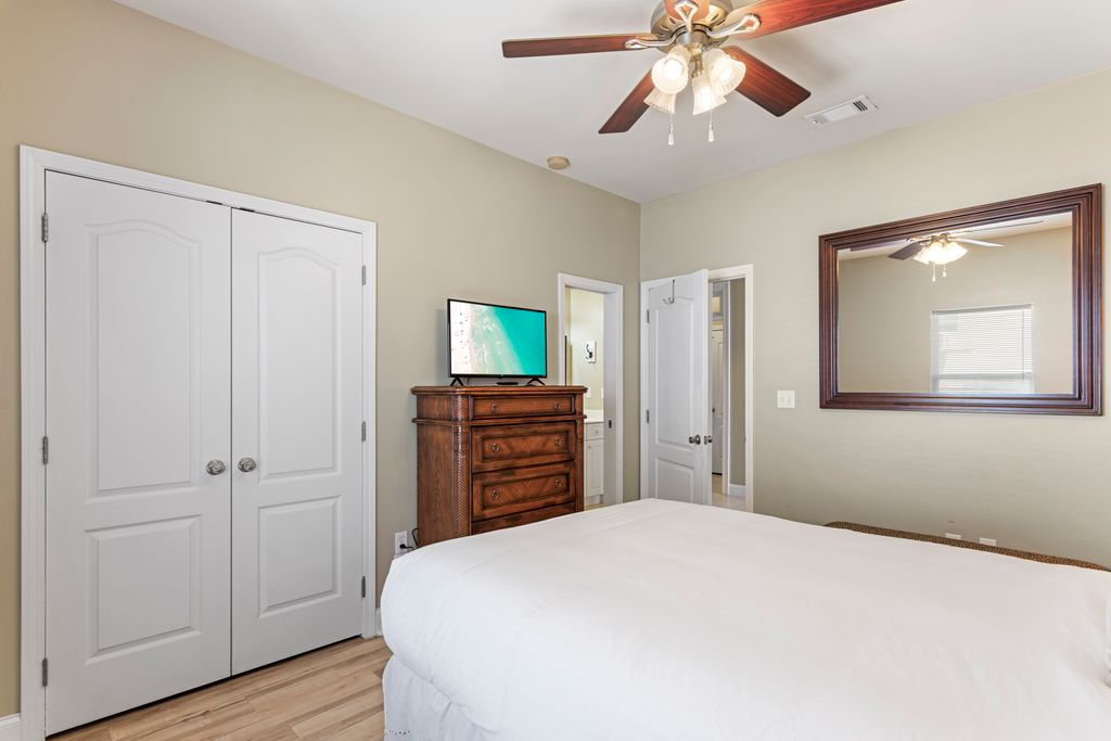 Third Floor: Bedroom 4 King bed with private bath and jacuzzi tub.