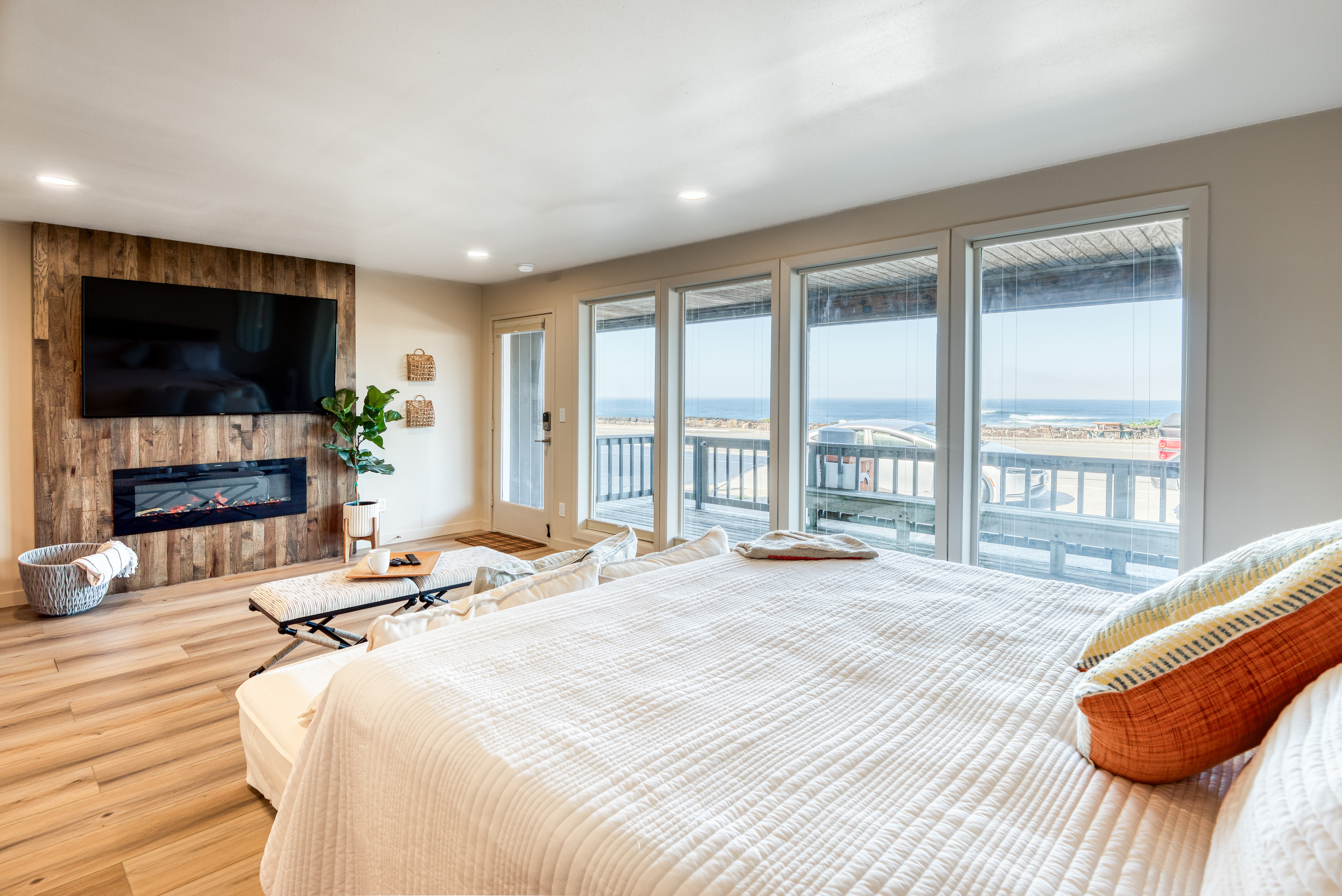 112 Studio A - Bay Suites — Depoe Bay, OR — vacation rental