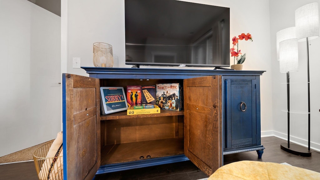 Tons of games including the specialty Ticket to Ride- Great Lakes version!