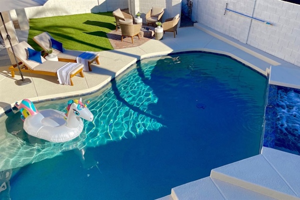 Backyard: HEATED pool, HotTub +Gas FirePit