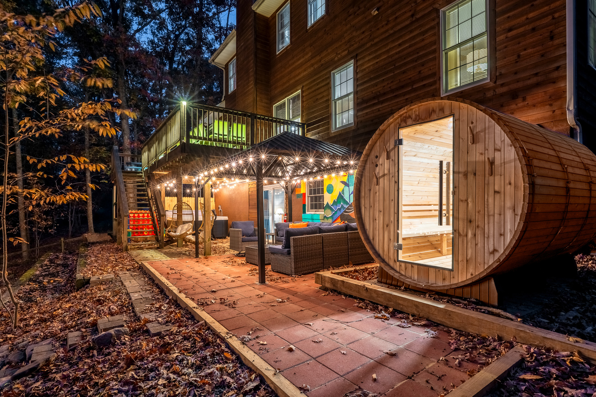 End the night in the glow of string lights and a warm sauna — pure getaway magic