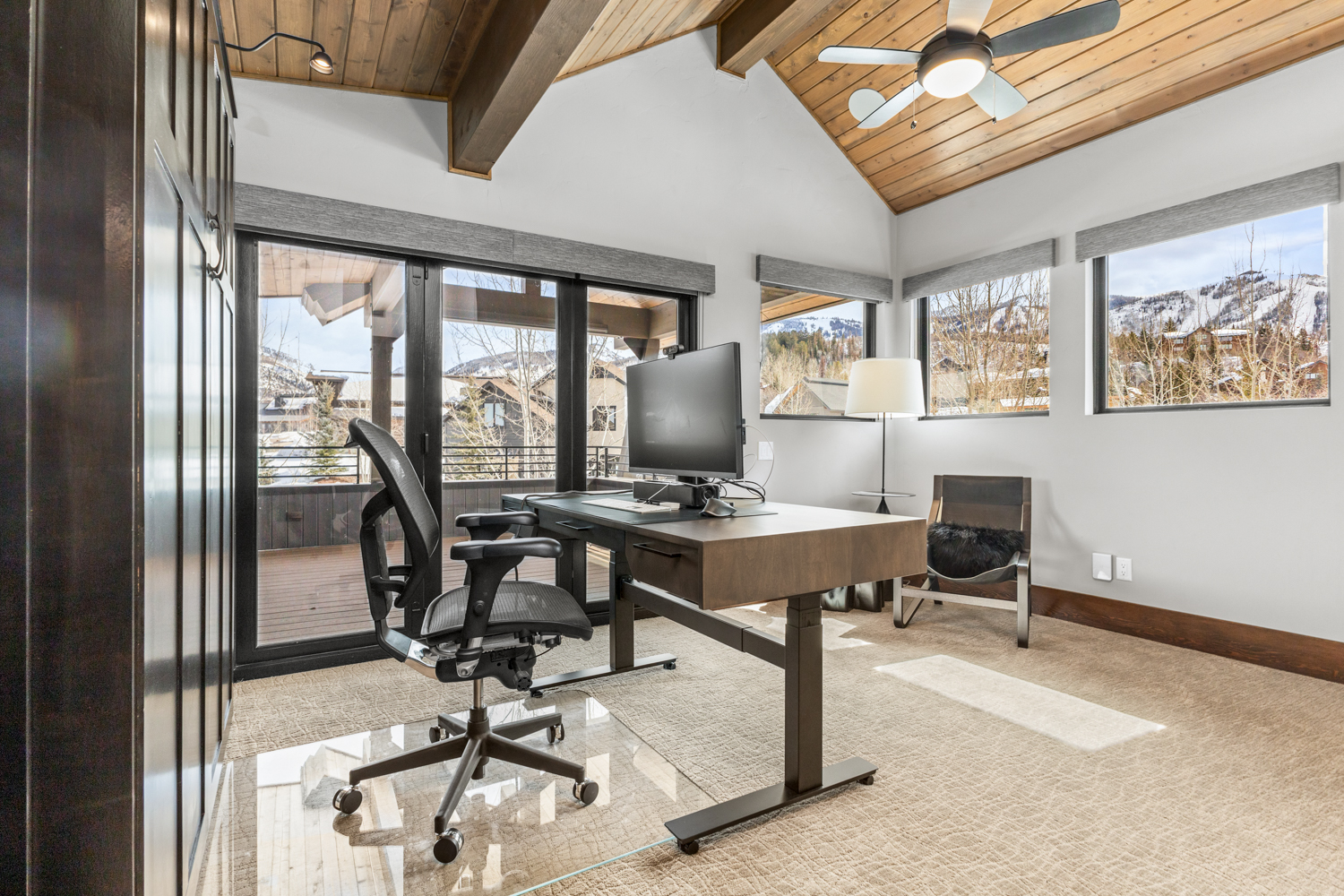 Upper Level Ensuite Bedroom 4