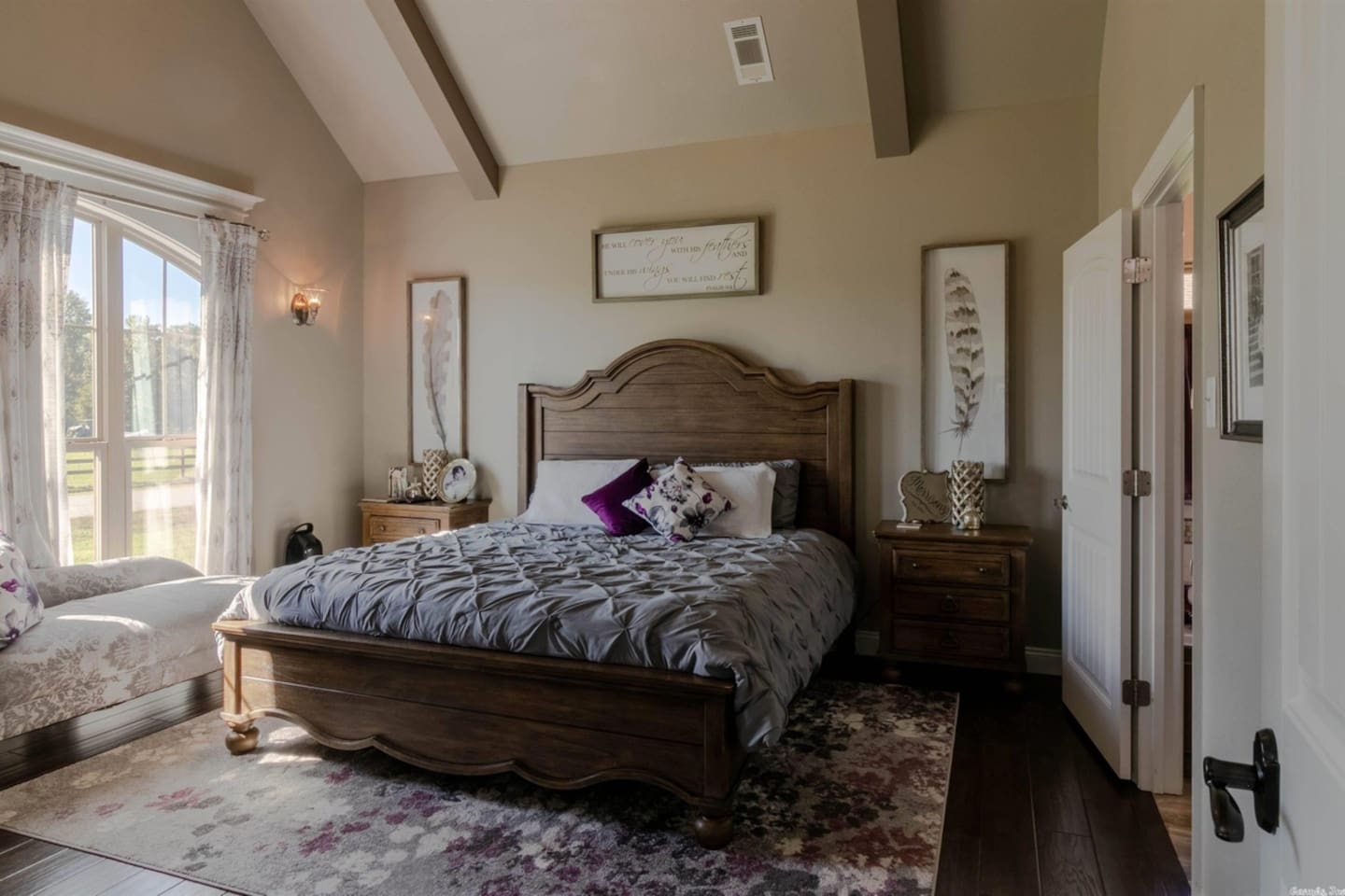 Master Bedroom/King Bed and lounger.