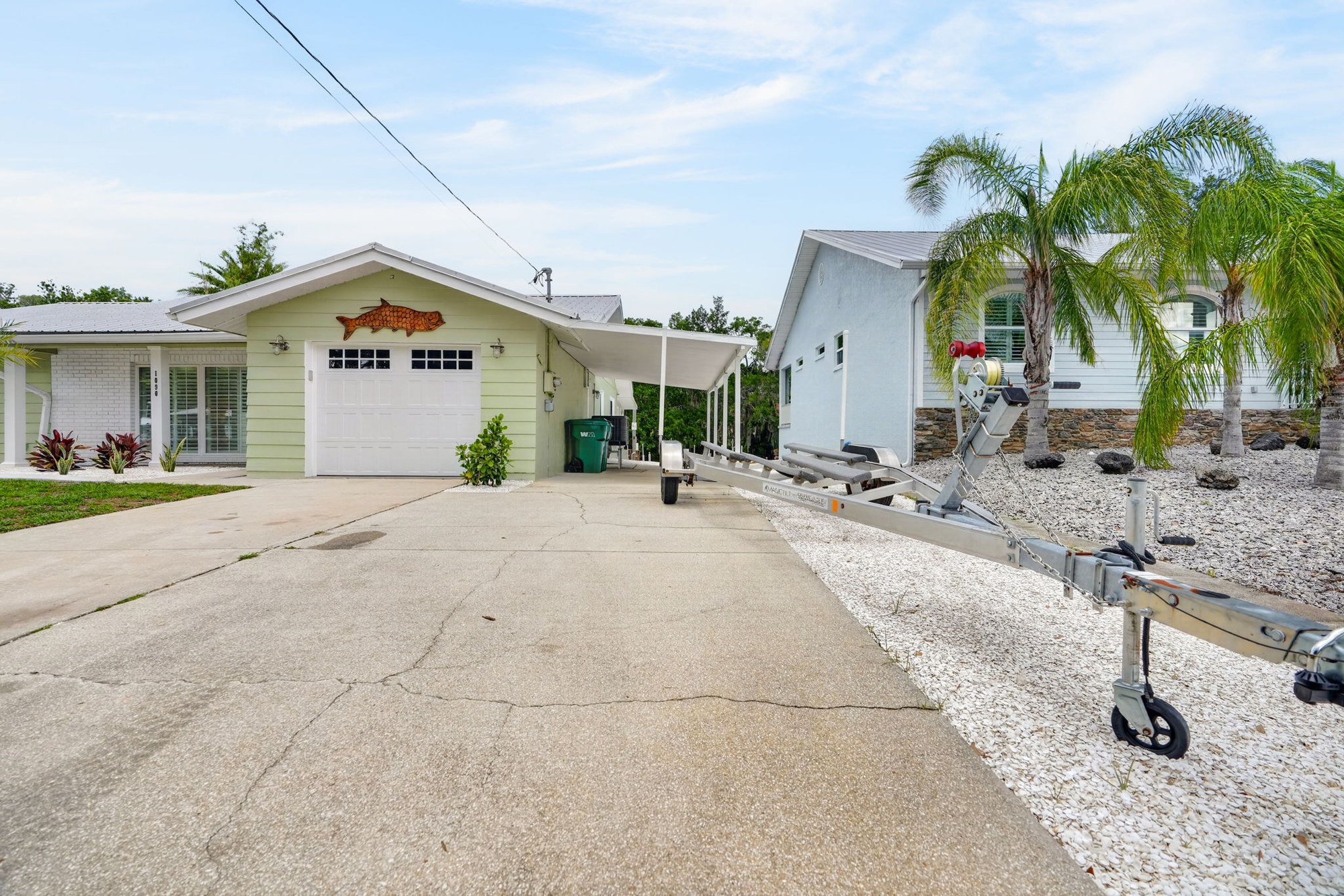 Driveway / Trailer parking