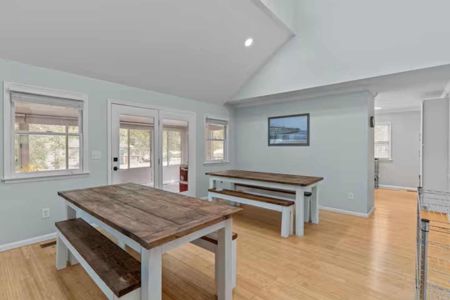 Pet Friendly, Close to Everything, Walk to the Beach