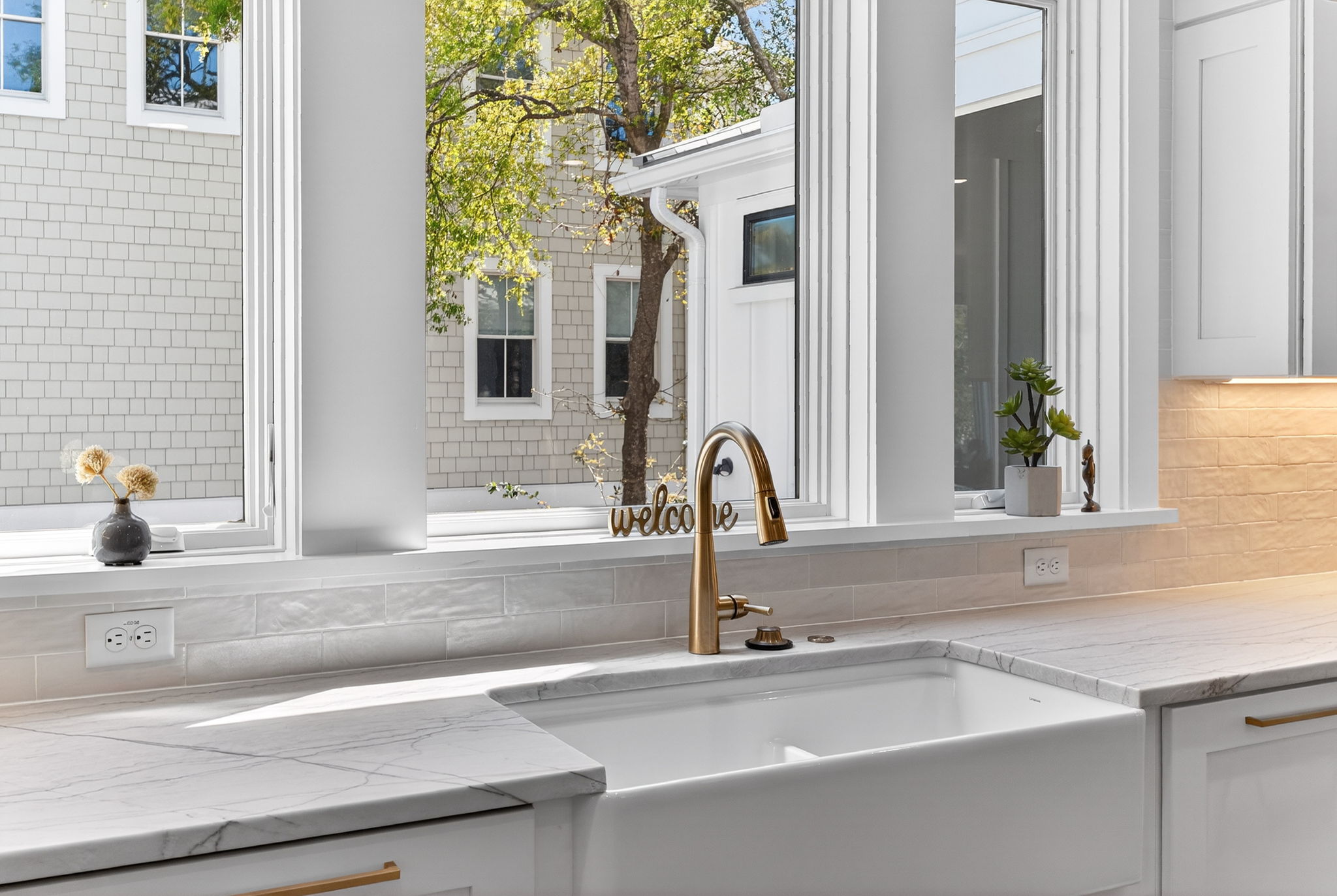 Kitchen Sink | On Beach Time | 6 30th Ave, Isle of Palms, SC | IOP Escapes