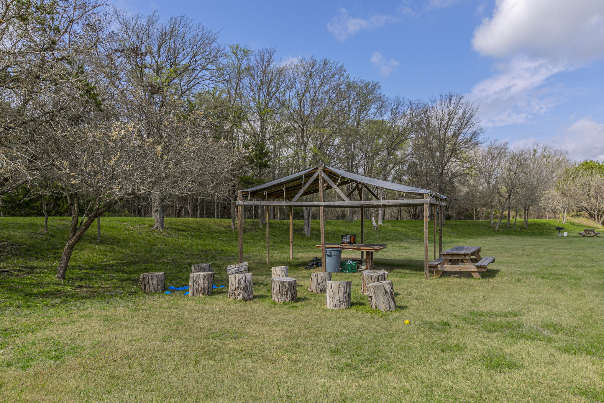 A 2 minute car ride leads you to this area with river access.