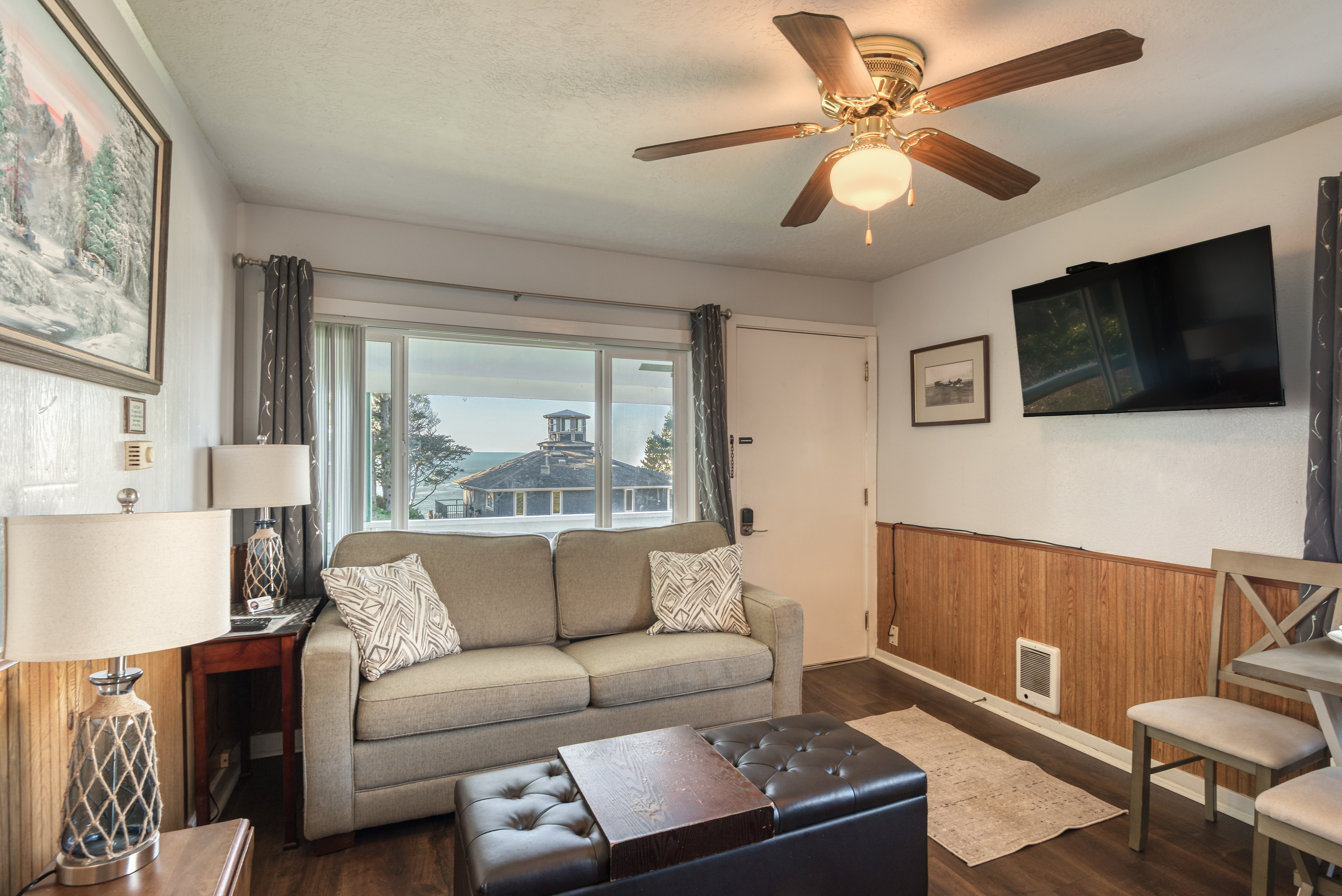 T07 - Clipper @ Trollers Lodge — Depoe Bay, OR — vacation rental