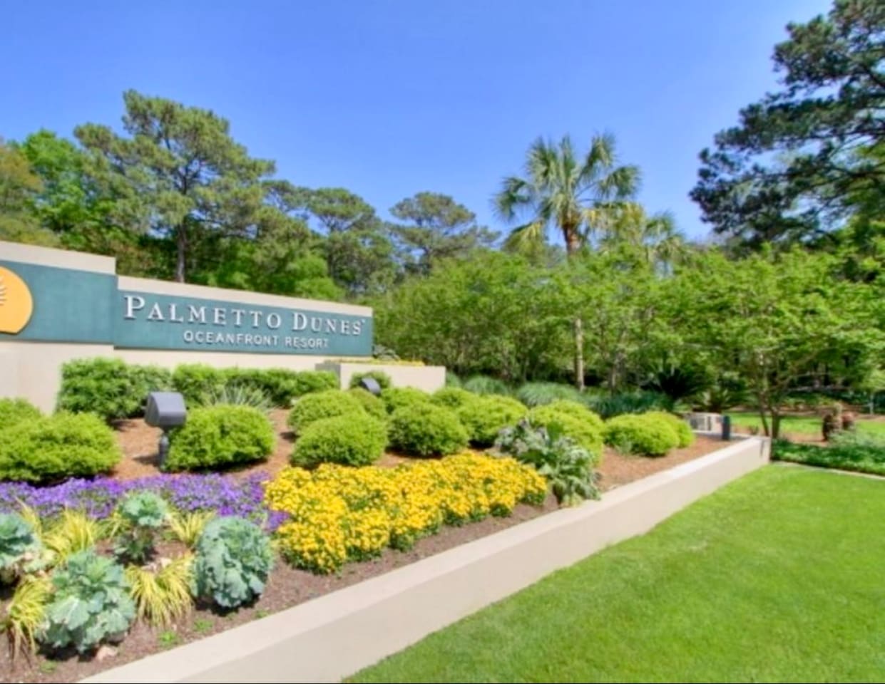 Palmetto Dunes entrance