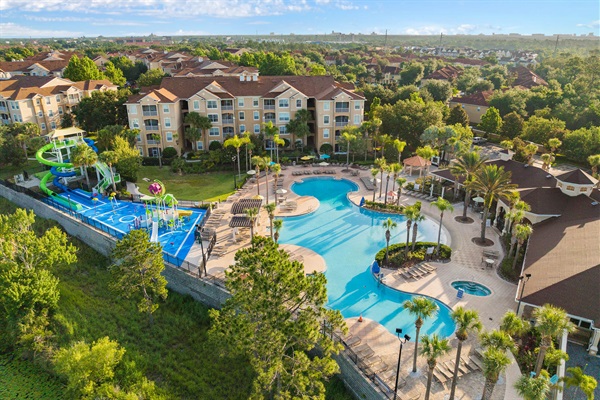Windsor Hills Resort Lagoon-Style Pool Near Disney World