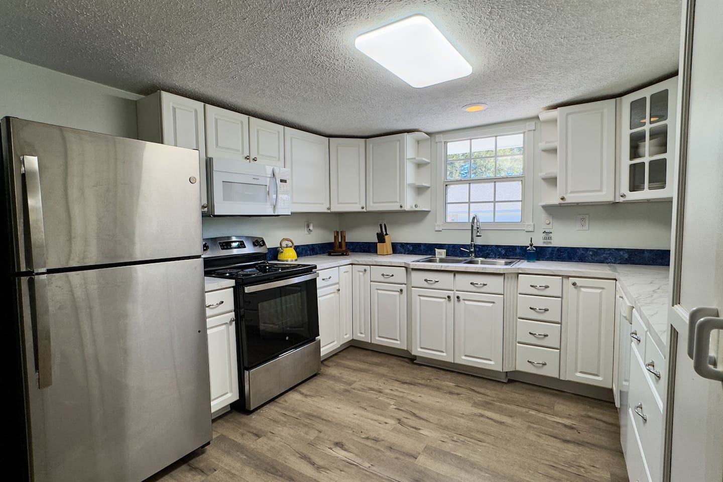 Your home‑away‑from‑home kitchen, ready for every meal.