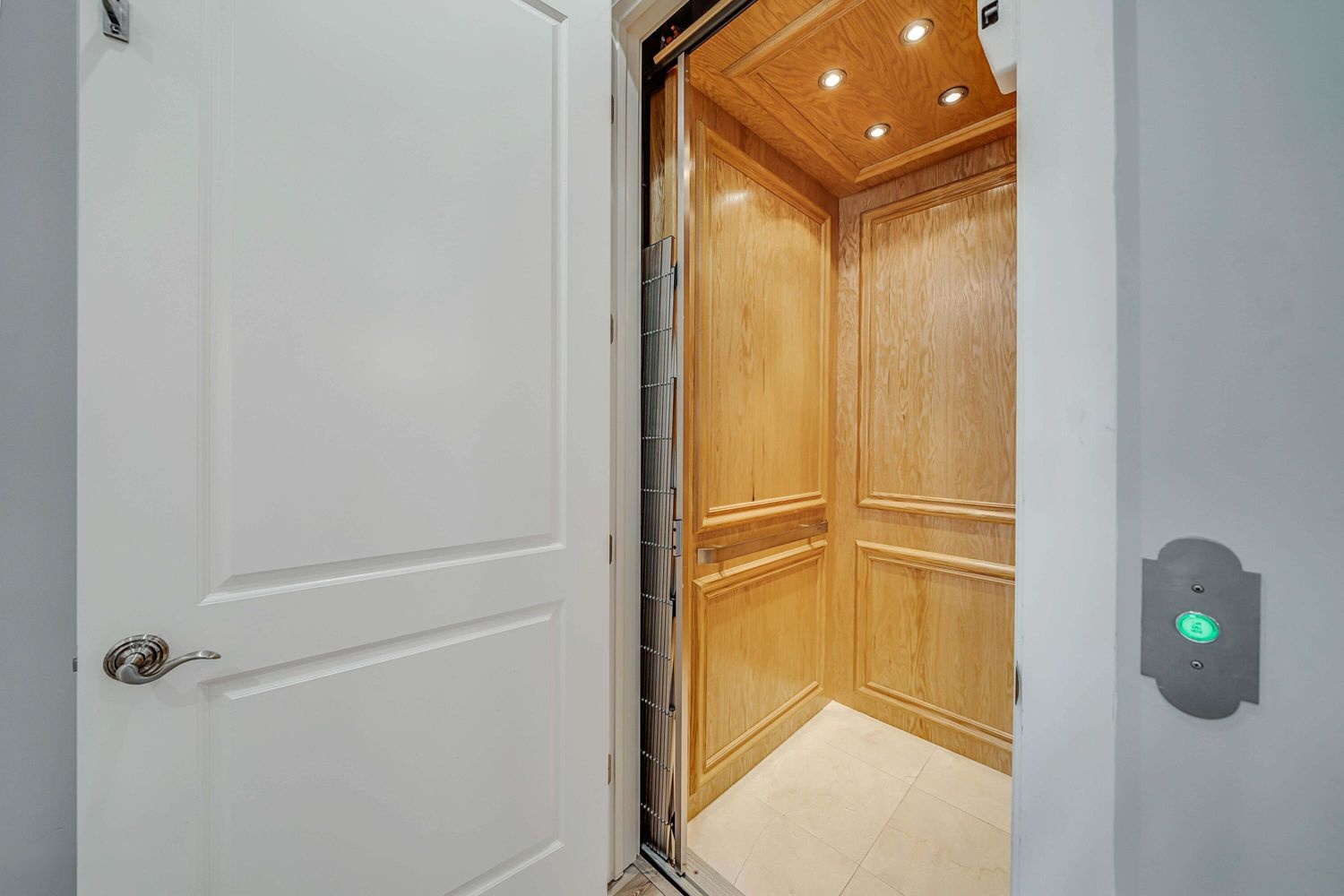 Private Elevator