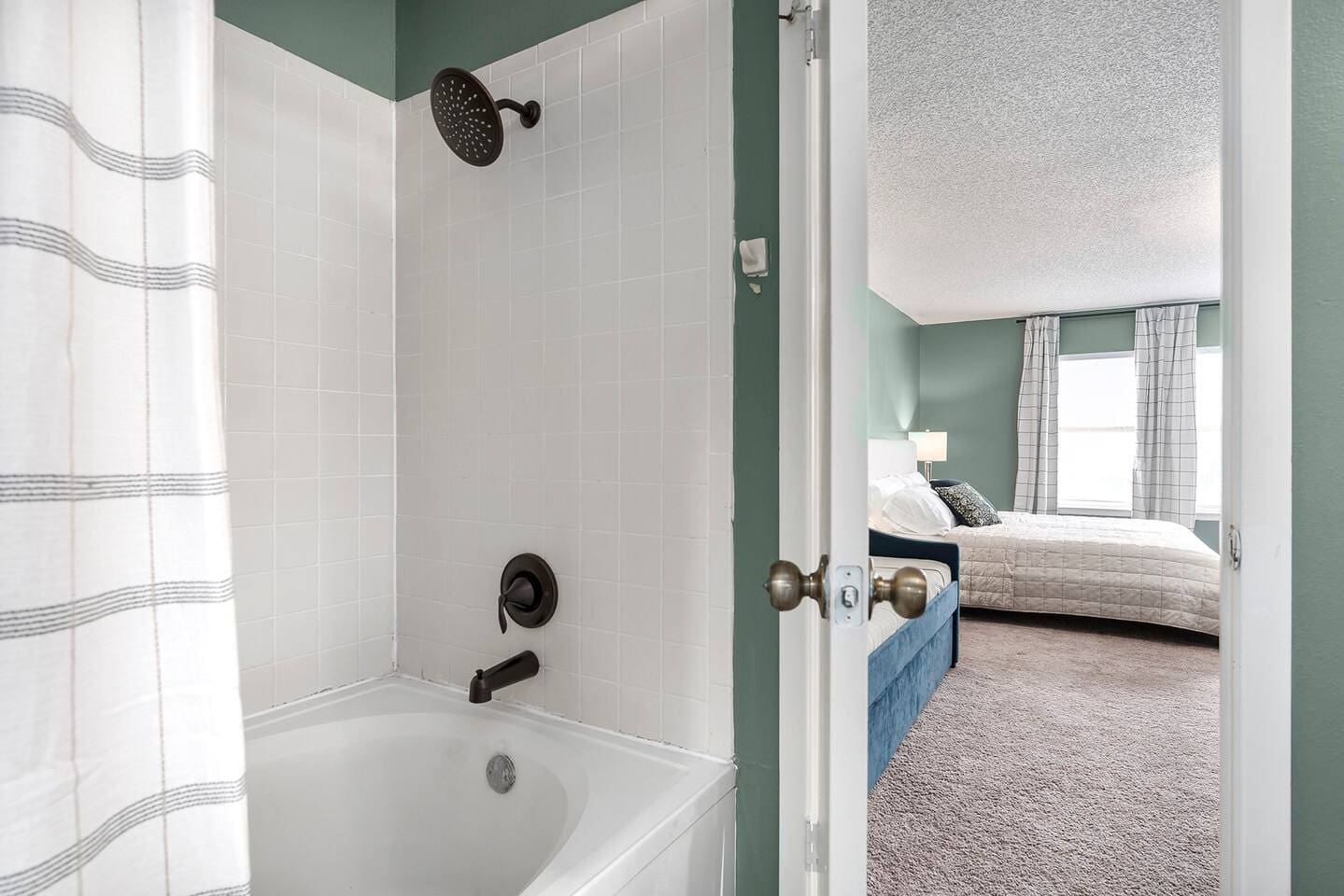 Enjoy the convenience of having an ensuite bathroom in the master bedroom.