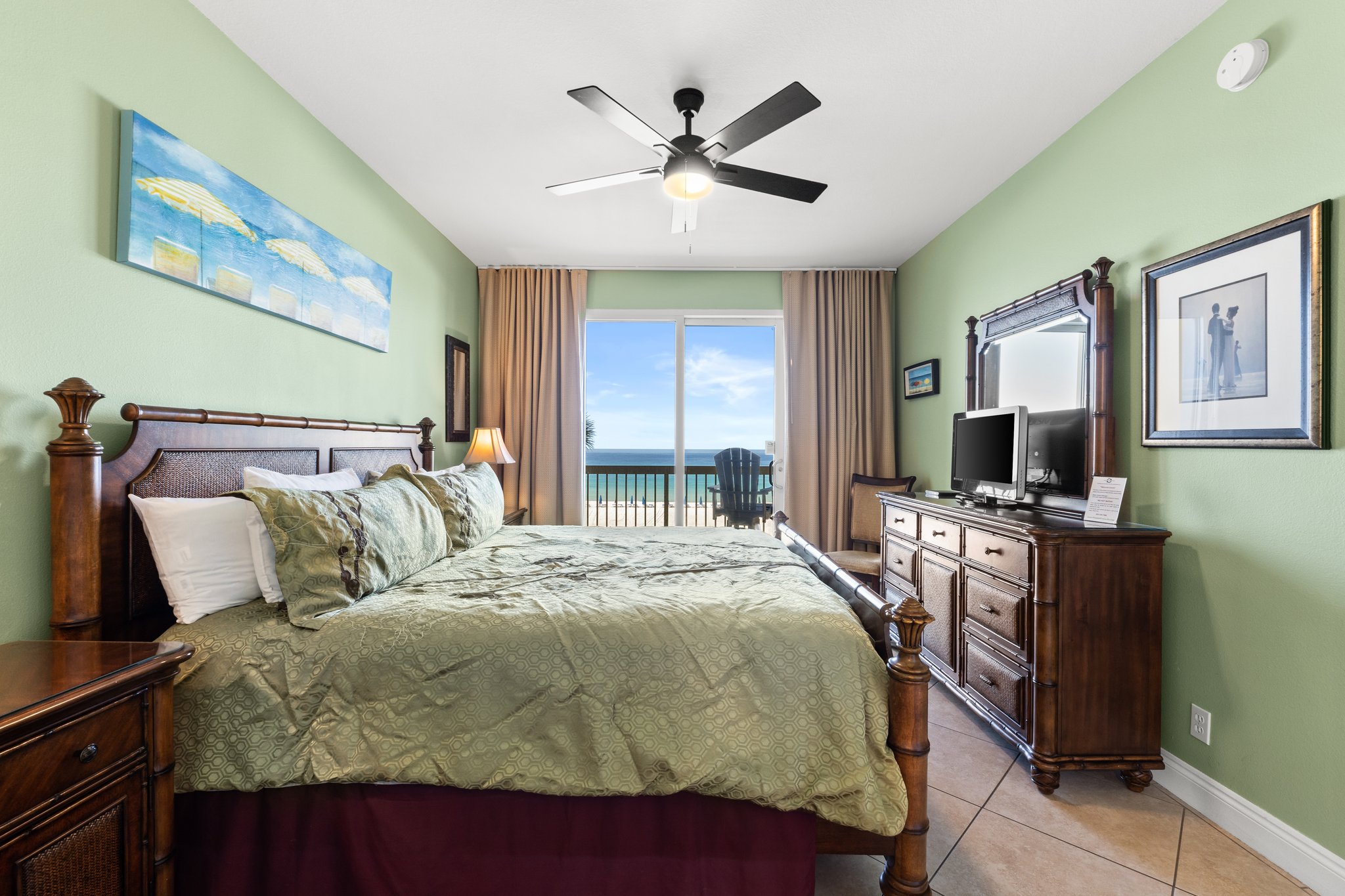 View of the ocean, access to balcony from the master