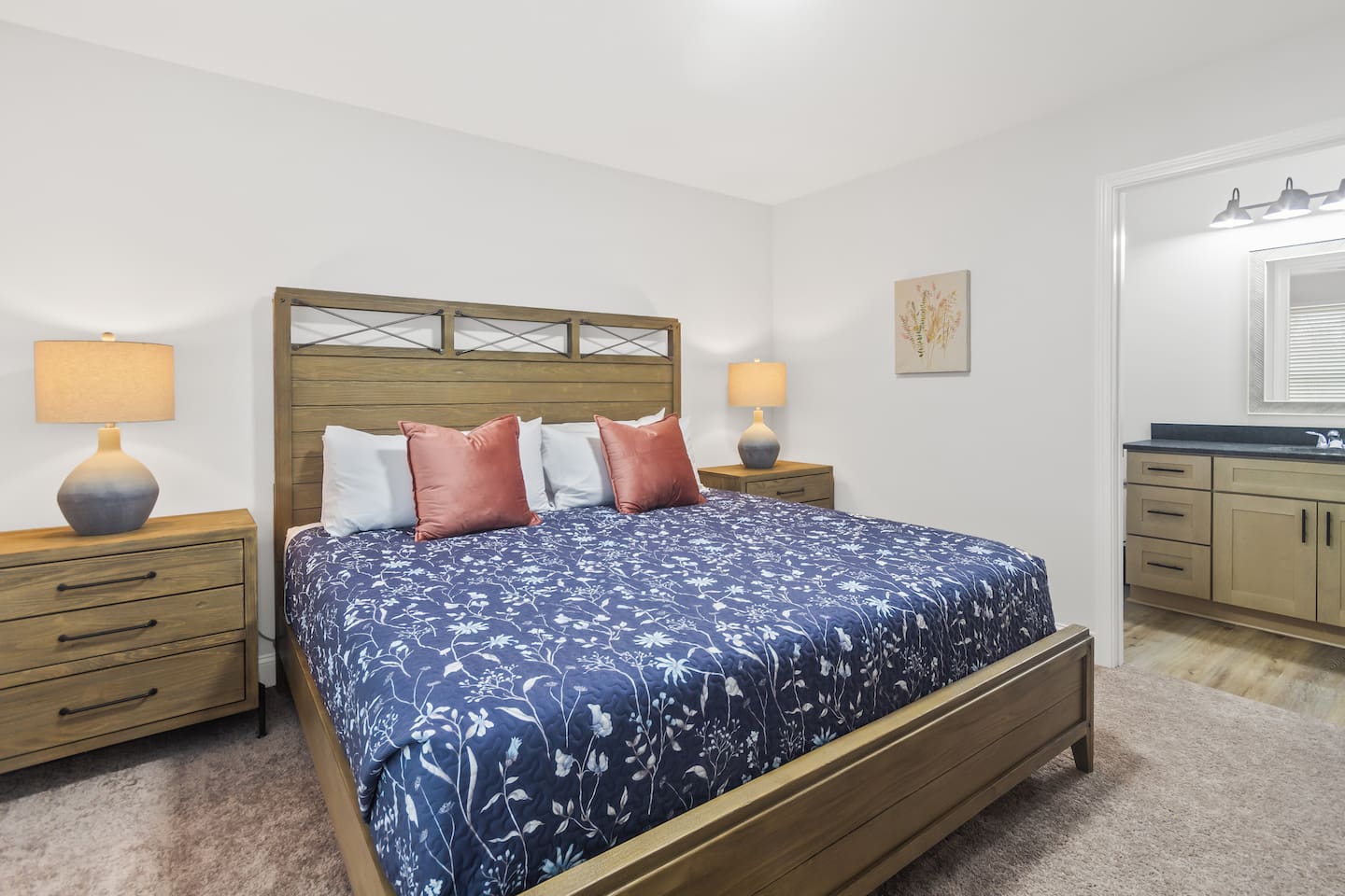 King bedroom - Unit A