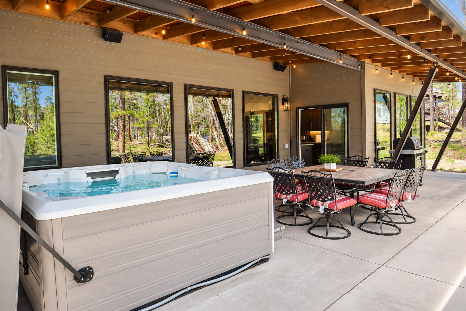 Private hot tub