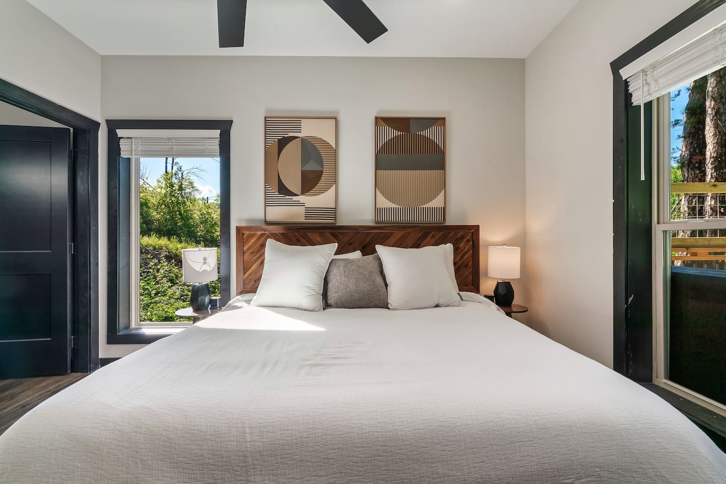 Private lower-level king suite with en-suite bathroom.