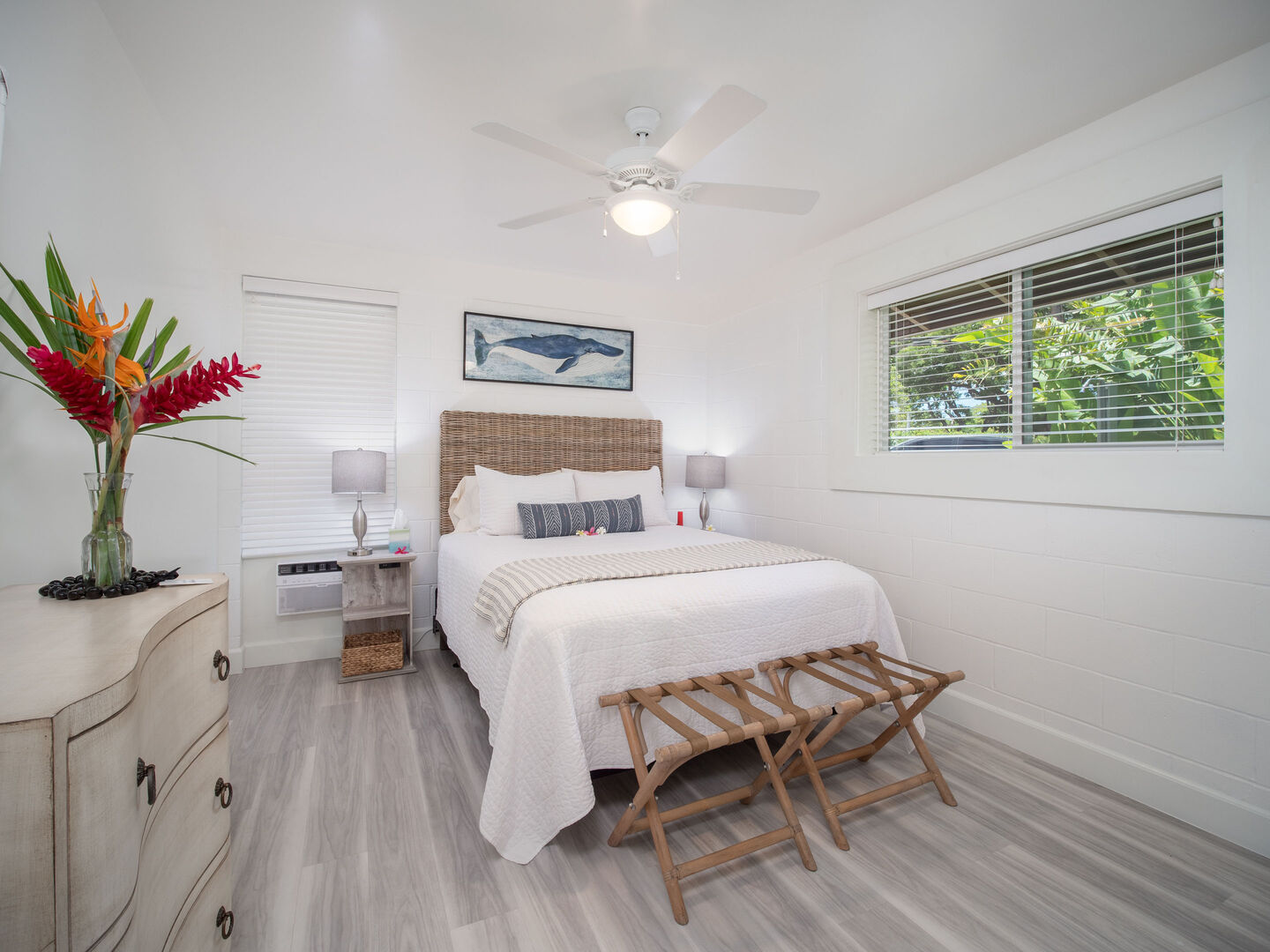 Guest bedroom 2 with a Queen size bed, AC