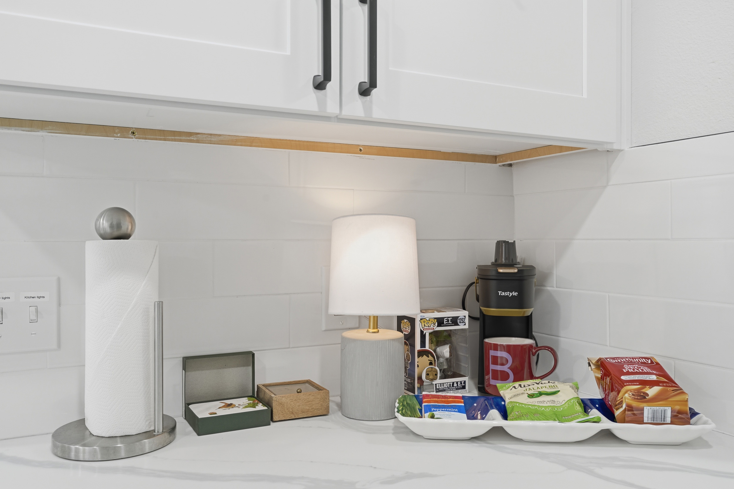 coffee center, with keurig, kettle, coffee, tea