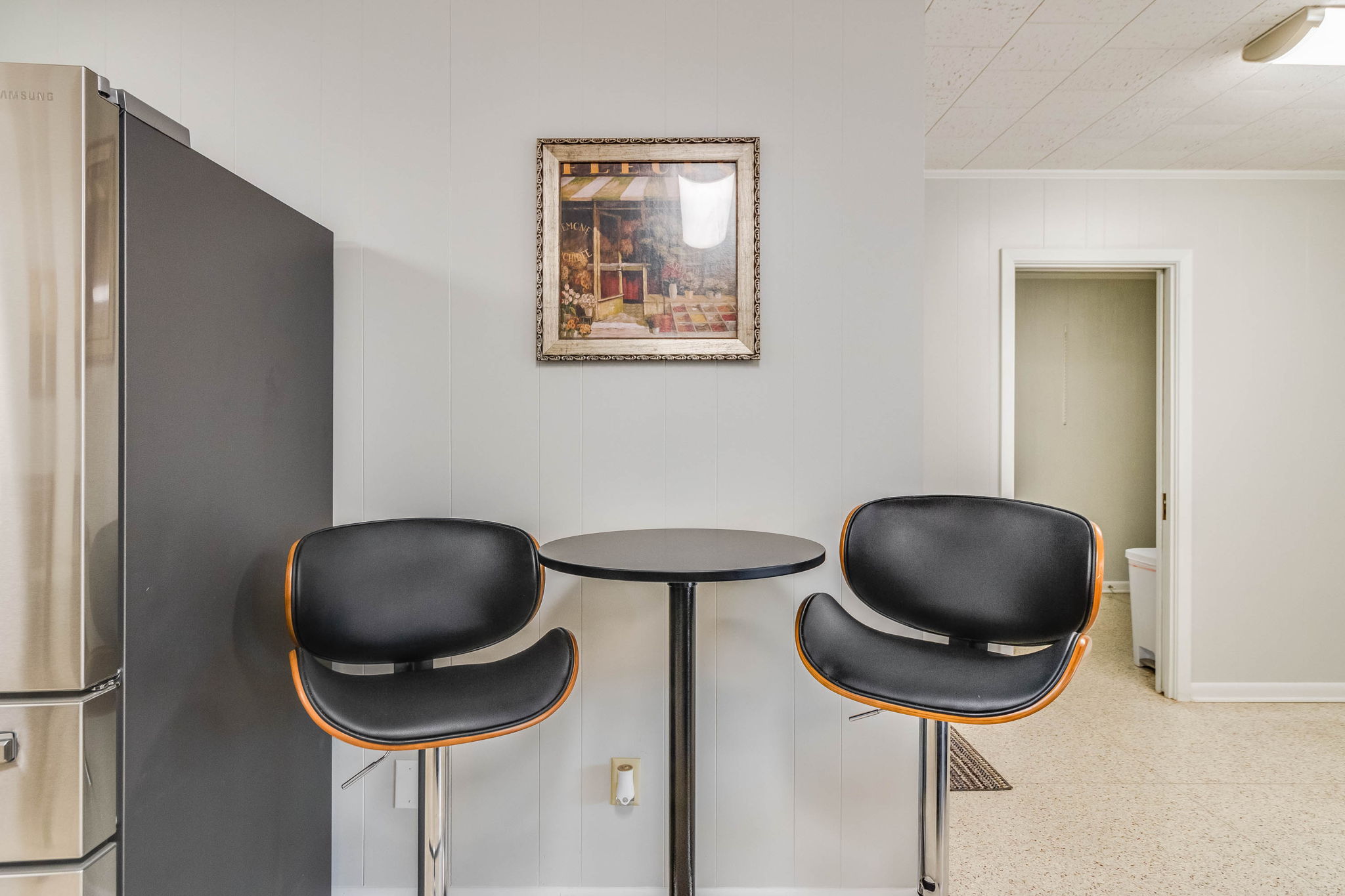 Extra Seating for 2. Total Seats for Dining is 8