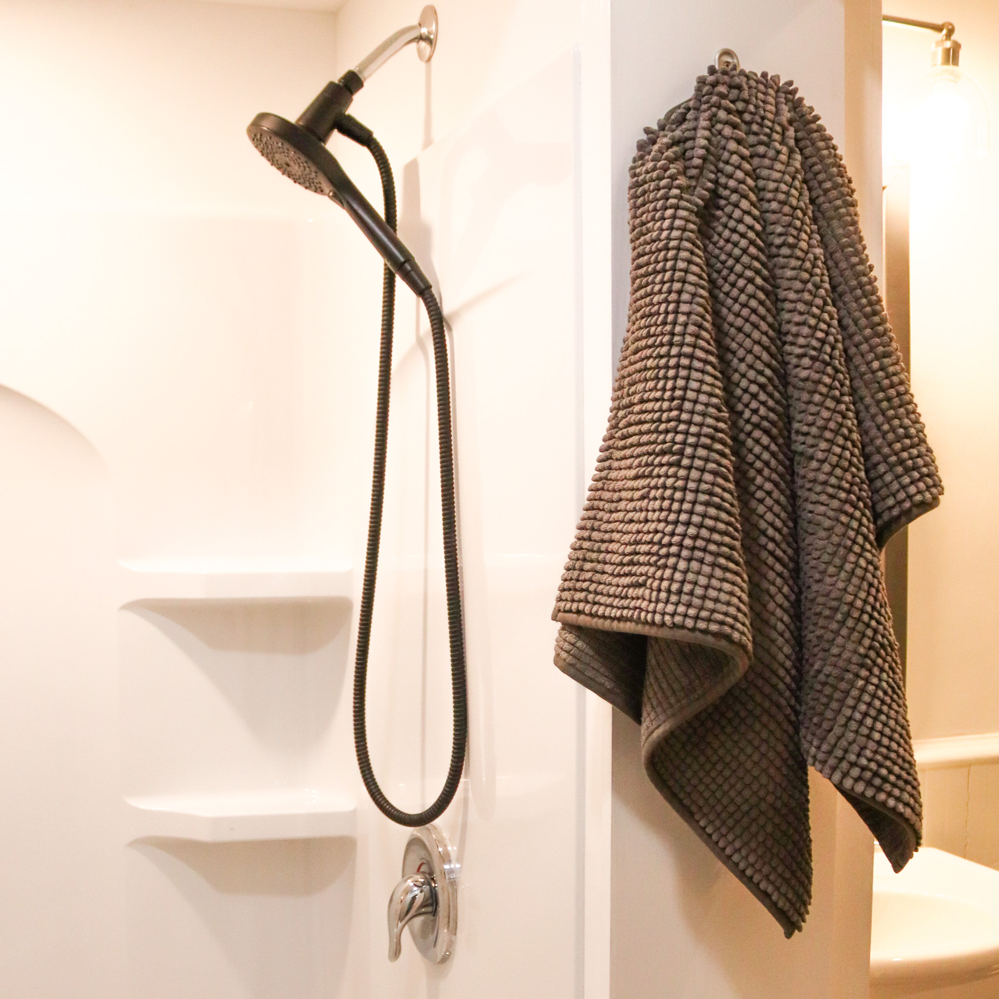 Full bathroom with tub/shower combo