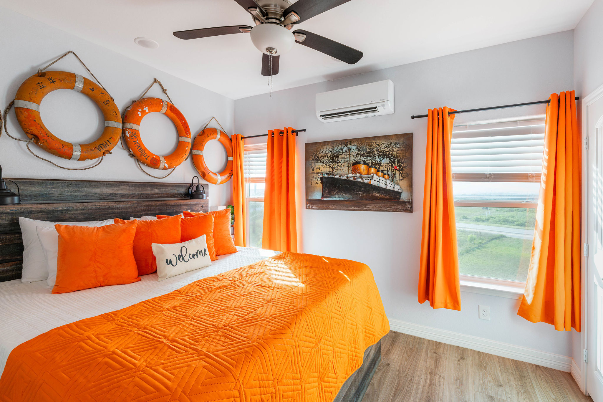 Titanic Suite alt angle (main floor) — one step off the living room, private ensuite just beyond.