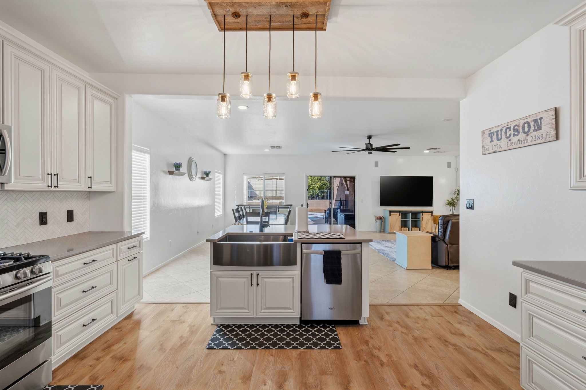 Island with sink and Dishwasher