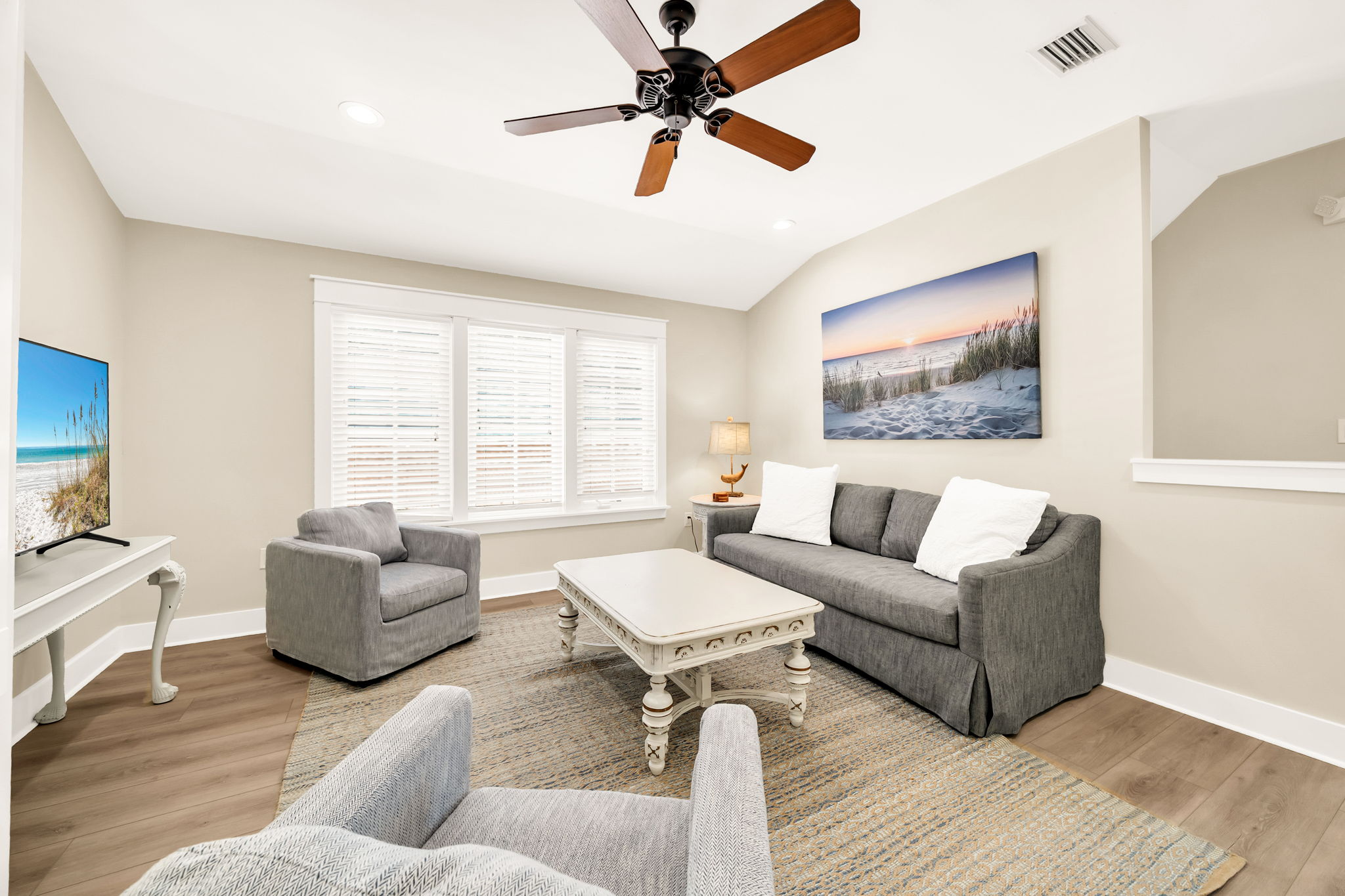 2nd Floor Family Room