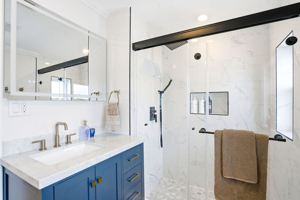 Enjoy a relaxing shower and get ready for another smooth day of island living at The Yacht Club.