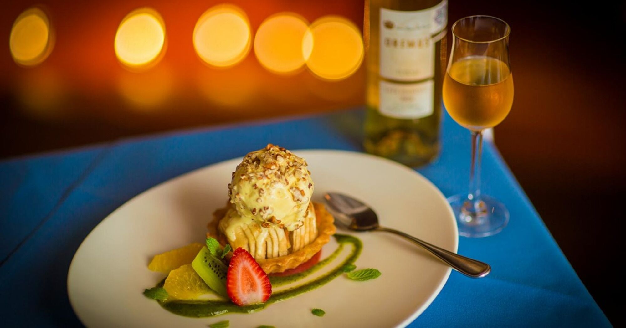 Dining at Playa Grande, Vacation Travel Exclusives