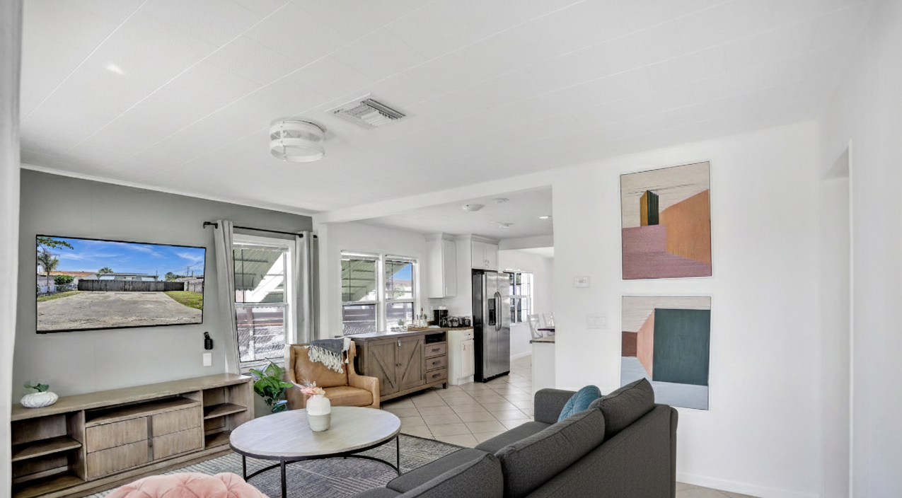 Sit back and enjoy in the living space with our smart tv and high speed internet