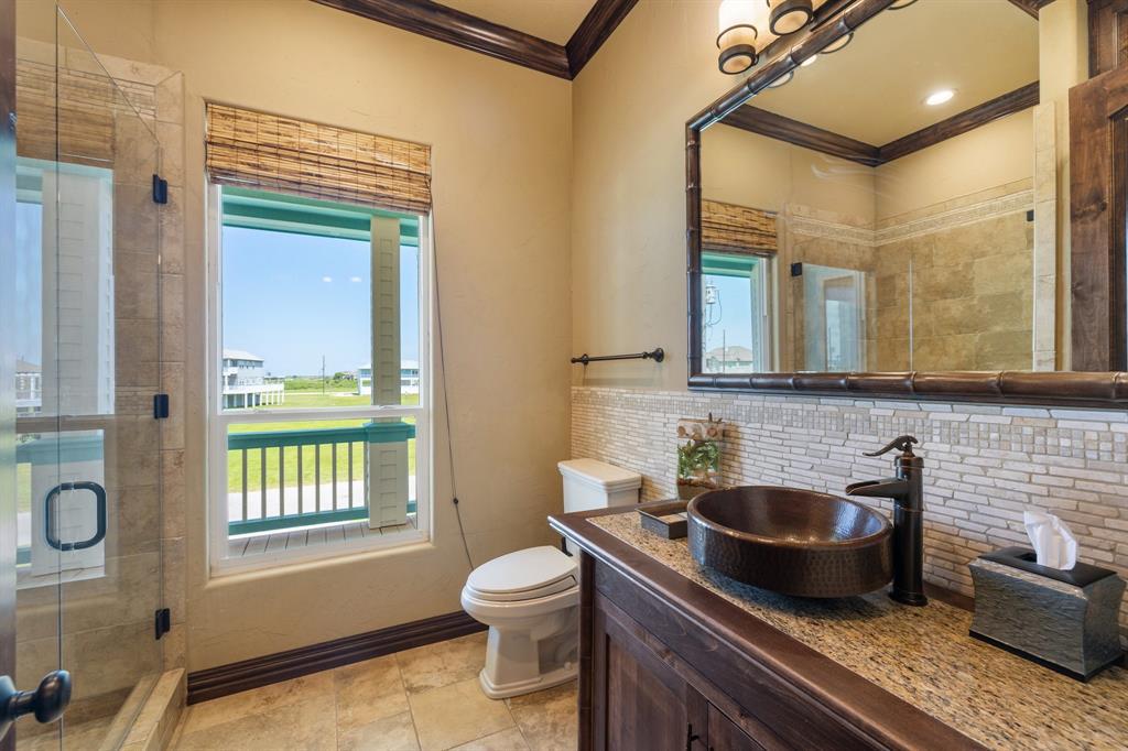 3560dd67399e495da9f5d4a4be20b6eb | Beachhouse | Texas | TX | Vacation Homes | Galveston | Crystal Beach | Kokomo | Breezy Days | Beachfront Elegance | Sunrise Serenity | Southern Sands Property Management, LLC