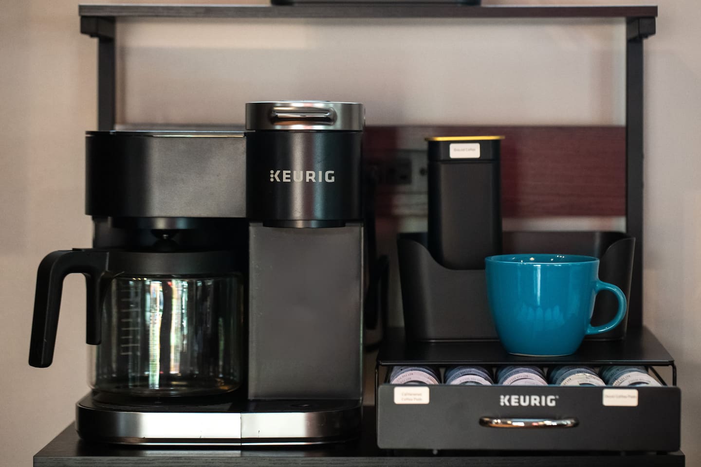 Your own mini café! Enjoy local coffee beans, creamers & all the gear to craft your favorite brew.