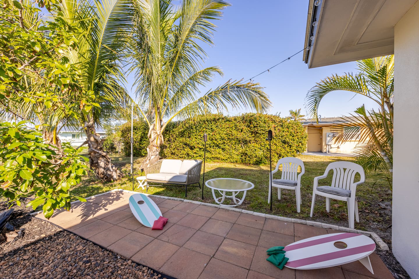 Hot tub, come relax and unwind in the hot tub, and let your worries fade away with the relaxing massage jets