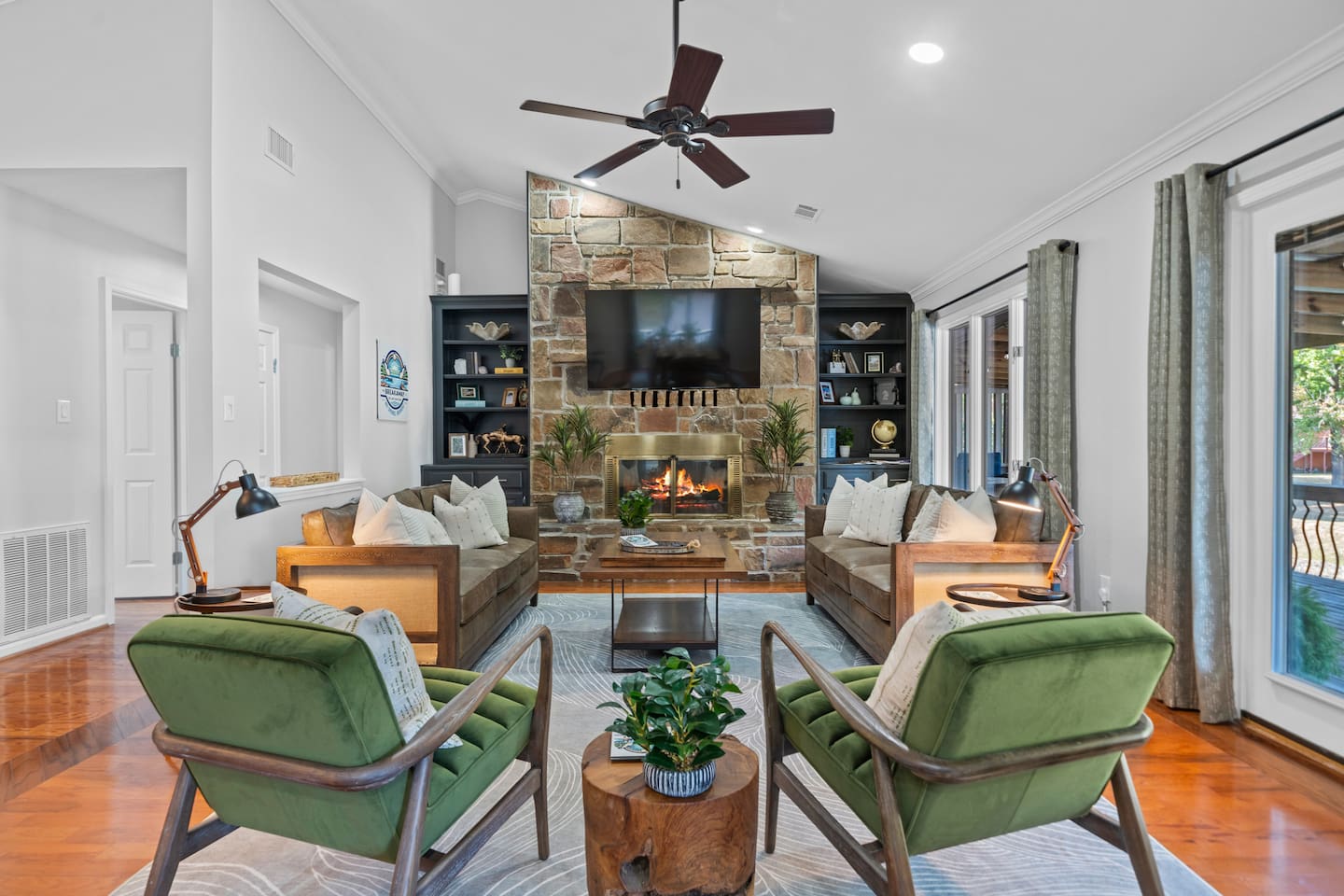 What a Gorgeous Space to Visit with Family & Friends after a Day out Exploring!