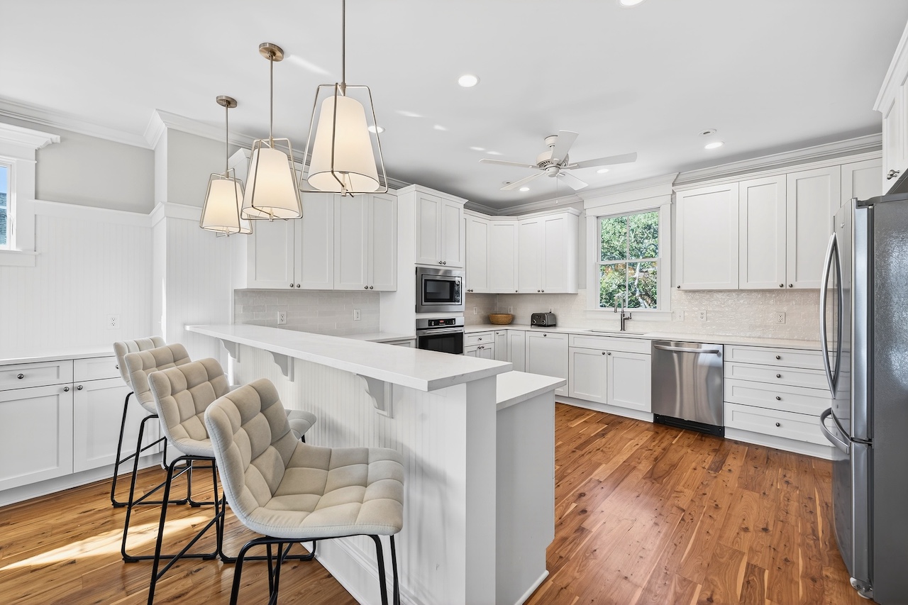 Kitchen and Bar Area