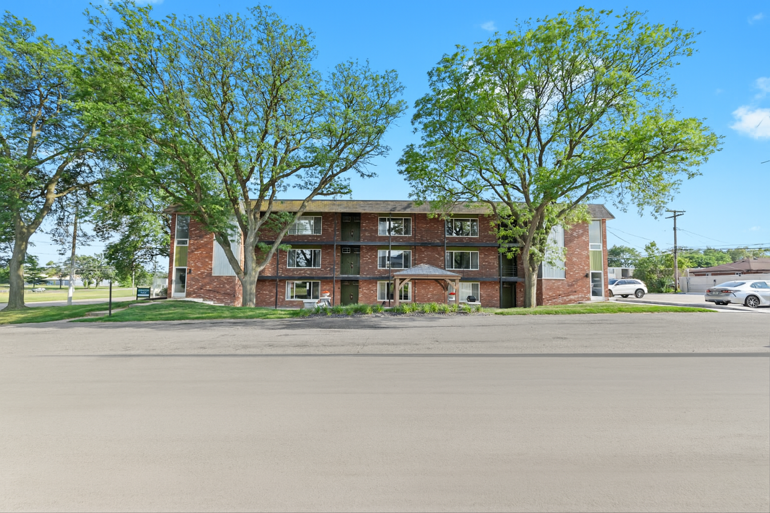 Full view of the apartment exterior with easy drive-up access for guests.