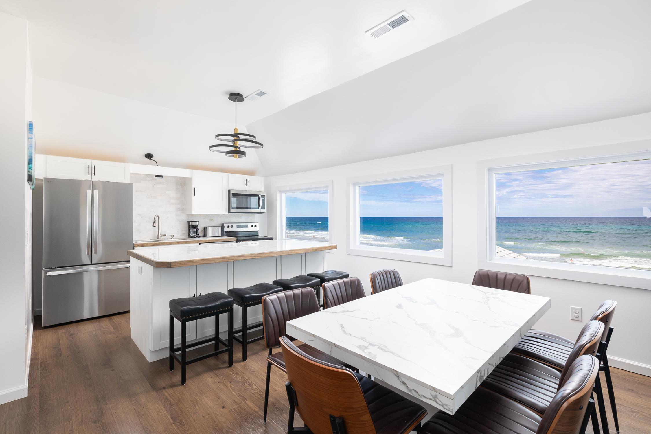 Great Room - Kitchen & Dining Table