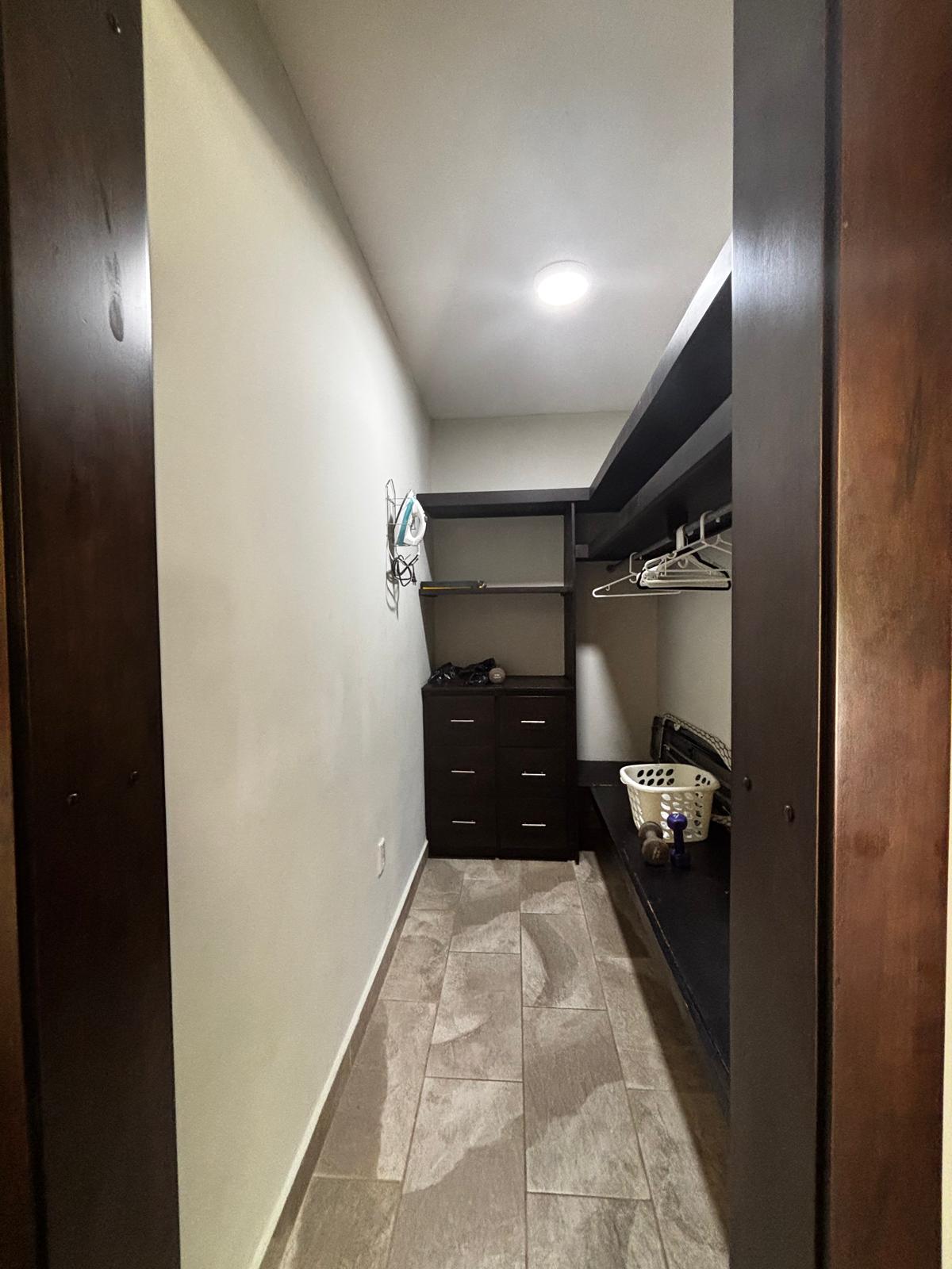 Walk in Closets