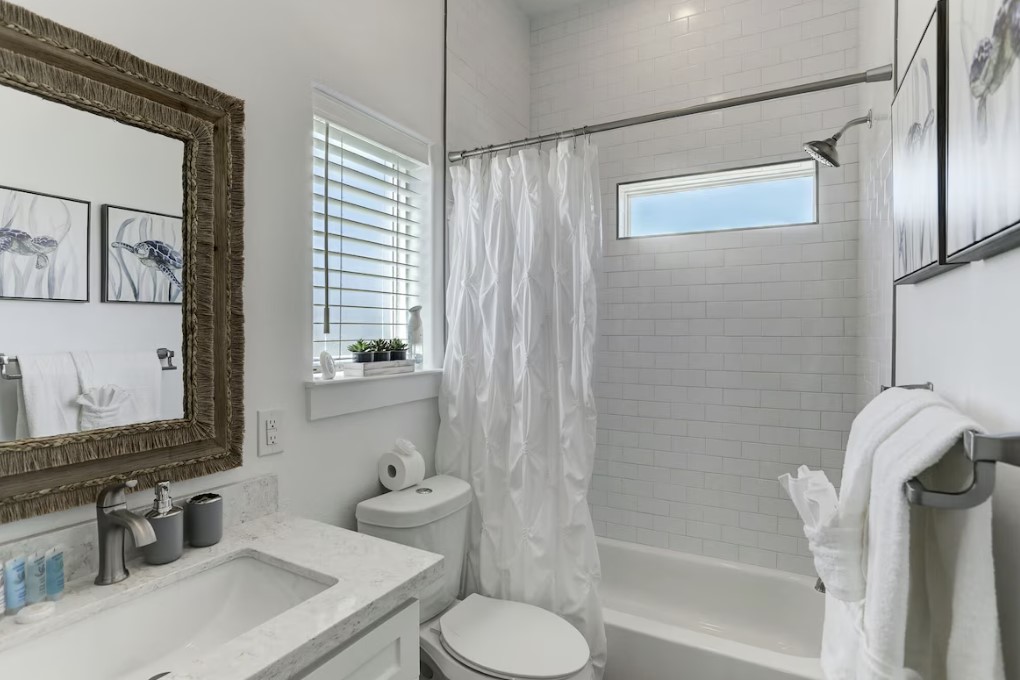 365a49f168164c58b3951c969c2b8b6c | Beachhouse | Texas | TX | Vacation Homes | Galveston | Crystal Beach | Kokomo | Breezy Days | Beachfront Elegance | Sunrise Serenity | Southern Sands Property Management, LLC
