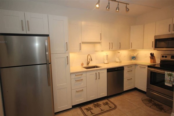 Updated Full Kitchen
