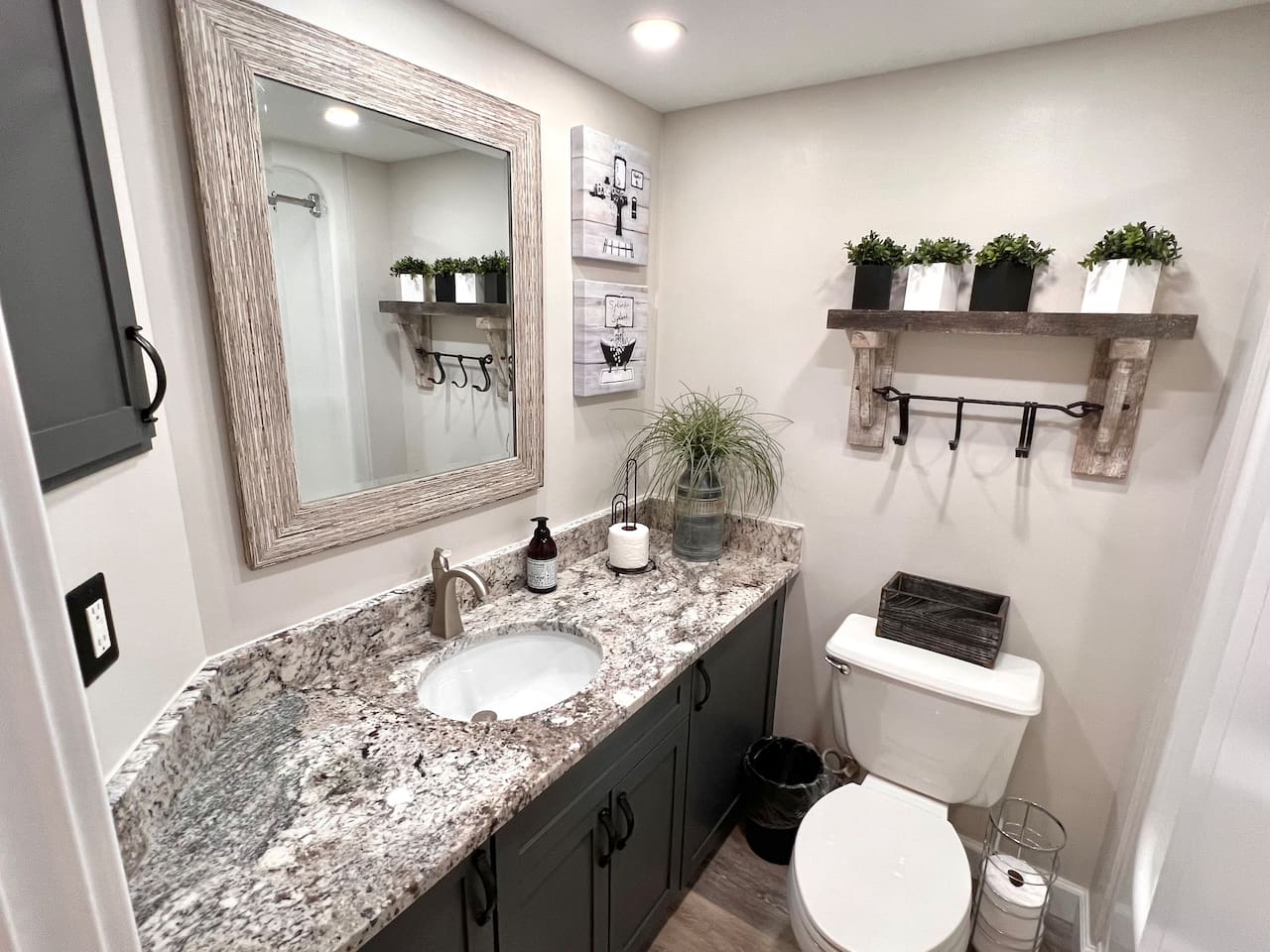 Guest Bathroom 