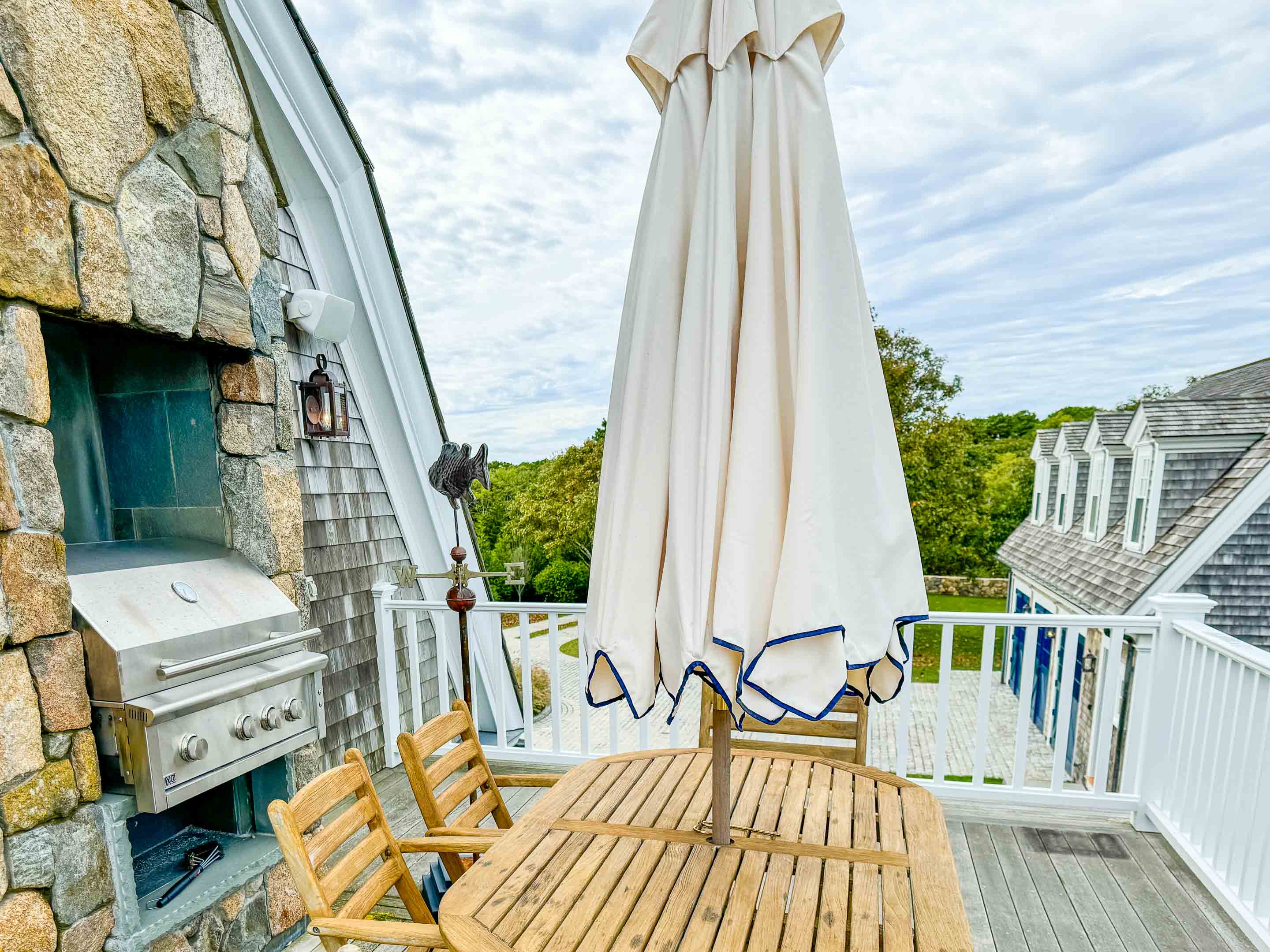 Kitchen Deck